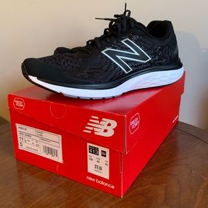 NWOT New Balance 680 V7 Men's Running Shoes - Black 11.5